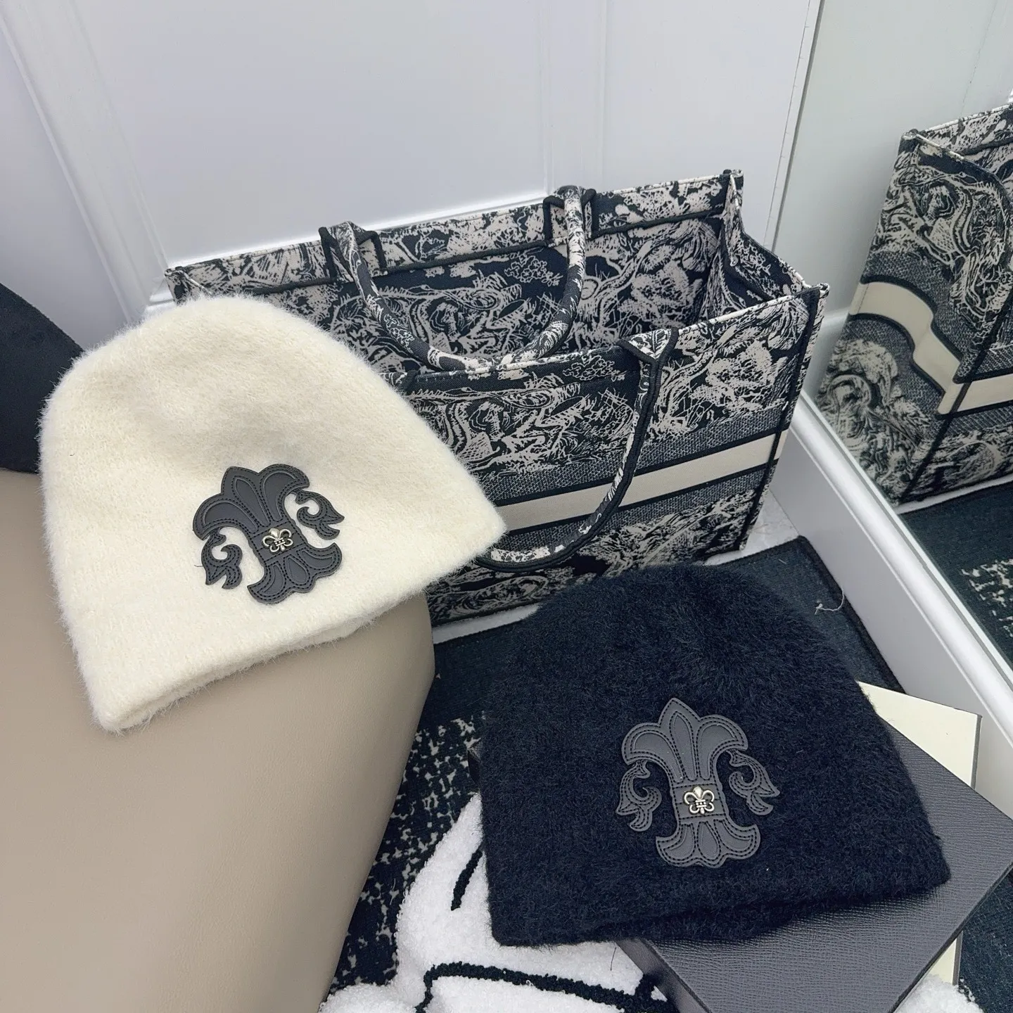 Crow Heart ✝️ Hot style pile of hats